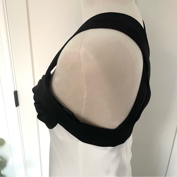 90s chic - Calvin Klein Black & White Gown - Picture 6 of 13